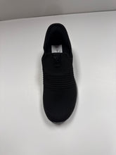 Cargar imagen en el visor de la galería, SP25 Runner Alpine Black Knitted Stretch Slip On Sneaker