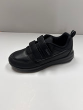 Cargar imagen en el visor de la galería, SP25 Runner Bryan Black Double Velcro Sneaker