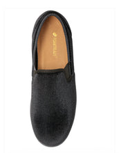 Cargar imagen en el visor de la galería, Zapatillas cerradas de terciopelo Foamtreads Regal U