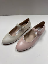 Load image into Gallery viewer, SP26 Beberlis Petra/Natalie Pearlized Leather Mary Jane Dressy Shoe