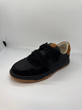 Cargar imagen en el visor de la galería, OFERTA Otoño/Invierno 2024 Boutaccelli Trey Zapatilla Bicolor con Doble Velcro