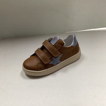 Cargar imagen en el visor de la galería, REBAJAS SP24 Naturino Pinn VL Zapatillas con doble velcro y estrella