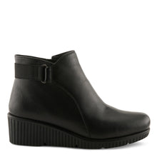 Load image into Gallery viewer, FW25 Spring Step Abruzzo Black Wedged Boot