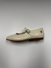 Cargar imagen en el visor de la galería, SP25 Venettini Grace MaryJane - Zapato de vestir con hebilla