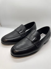 Charger l'image dans la galerie, SP25 Mike & Max Mace1 Chaussures habillées pour garçons Charm