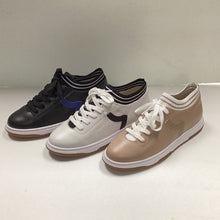 Cargar imagen en el visor de la galería, OFERTA SP24 Boutaccelli Blanca Stripe Leather/Sock Sneaker