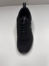 Cargar imagen en el visor de la galería, SP25 Runner Austin Black Knitted Stretch Elastic Lace Sneaker