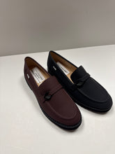 Load image into Gallery viewer, FW26 Venettini London15 V Buckle Thick Sole Penny Loafer