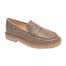 Load image into Gallery viewer, SALE SP24 Venettini London6 Classic Thick Sole Chain Penny Loafer