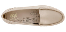 Load image into Gallery viewer, SAS Womens Simplify Lusso/Metallic Gold