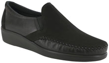 Load image into Gallery viewer, SAS Womens Dream Wedged Mocassin Shoe