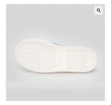 Cargar imagen en el visor de la galería, REBAJAS SP23 Venettini Junee2 Hearts - Zapatillas con laterales elásticos