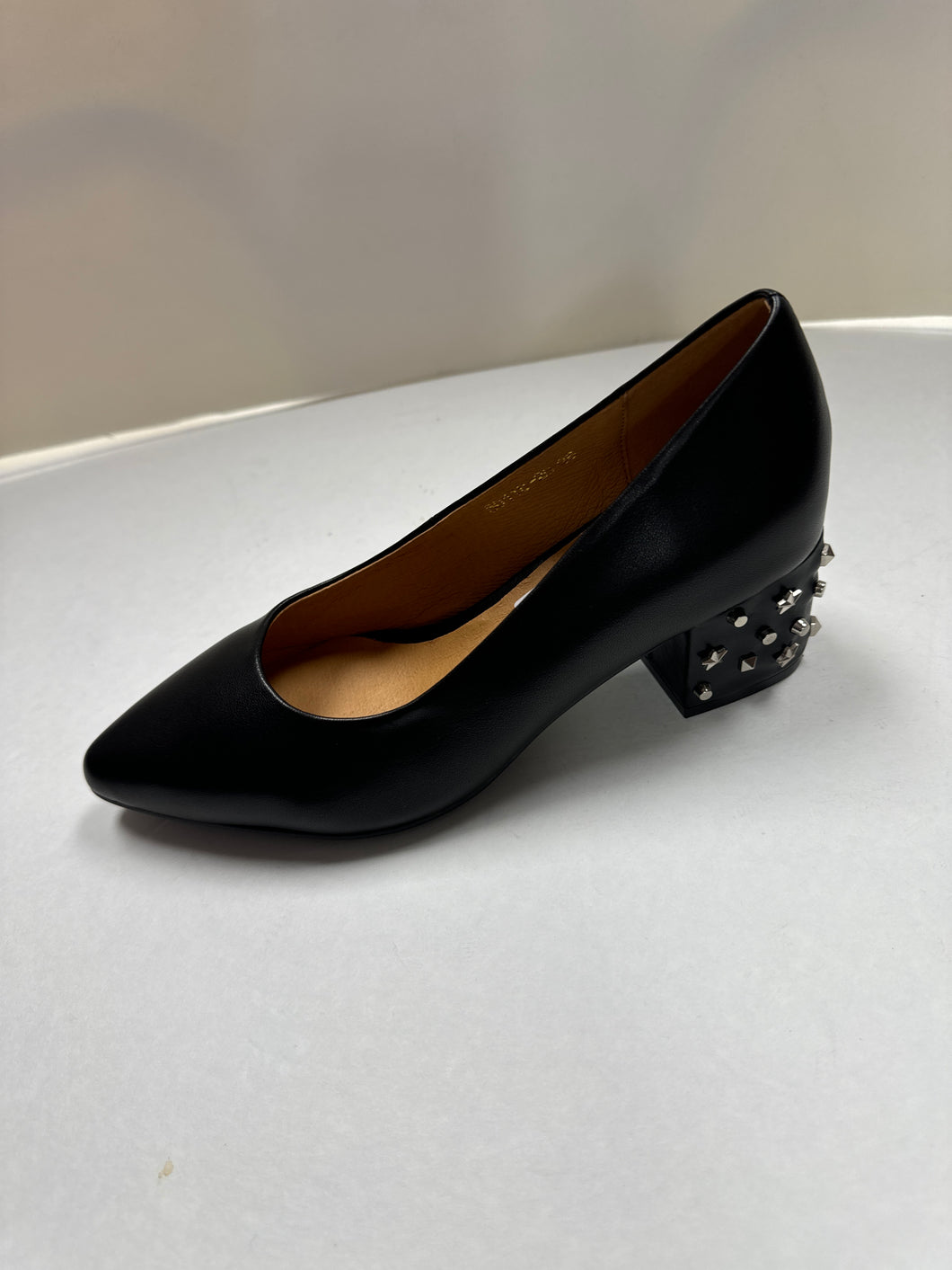 FW24 1936  Plain Shoe Embellished Heel (50118-26)