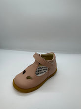 Cargar imagen en el visor de la galería, SP25 Falcotto - Botín clásico de piel con hebilla y tira en T
