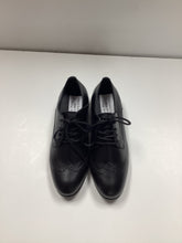 Cargar imagen en el visor de la galería, FW26 UNIQ Jack Dressy Wing Tip Lace Shoe
