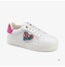 Cargar imagen en el visor de la galería, SP26 Kurt Geiger Mini Lane Love Heart Lace Sneaker (Copy)
