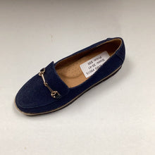 Load image into Gallery viewer, SP24 1936  Sofia2 Classic Denim Chained Wedged Loafer (193680-1)
