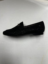 Load image into Gallery viewer, FW24 Venettini Rian Velvet Pewter Chain Slip On
