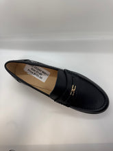 Load image into Gallery viewer, SALE FW25 Venettini London9 Classic Penny Loafer
