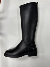 Cargar imagen en el visor de la galería, FW24 Lolit Leather Tall Zipper Boot NX-G1
