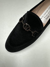 Load image into Gallery viewer, FW24 Venettini Rian11 Plain Velvet Pewter Chain Slip On
