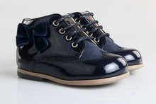 Load image into Gallery viewer, FW25 Beberlis Baby 24135 Bow Leather Lace Shoe
