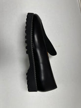 Load image into Gallery viewer, FW24 1936  Black Two-Tone Wedged Shoe (193680-69)
