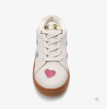 Cargar imagen en el visor de la galería, SP26 Kurt Geiger Mini Lane Love Rainbow Lace Sneaker
