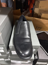 Load image into Gallery viewer, Ecco Biarritz Slip on
