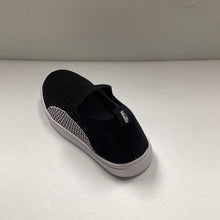 Cargar imagen en el visor de la galería, SP24 Venettini Titan Half Circle Black Knitted Sock Sneaker
