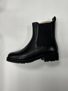 FW24 Lolit Leather Ankle Boot NX-G15