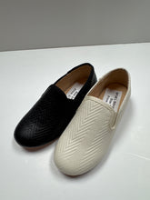 Load image into Gallery viewer, SP26 UNIQ Gianna Classic Slip On with Embossed Pattern
