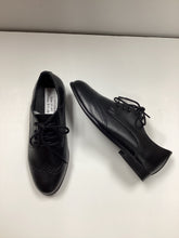 Cargar imagen en el visor de la galería, FW26 UNIQ Jack Dressy Wing Tip Lace Shoe
