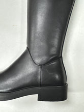 Cargar imagen en el visor de la galería, FW24 Lolit Leather Tall Zipper Boot NX-G1
