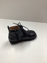 Cargar imagen en el visor de la galería, REBAJAS Otoño/Invierno 2024 Bota de punto Concord de Boutaccelli
