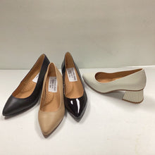 Load image into Gallery viewer, SALE SP24 1936  Saveria Plain Fan Mid Heel (60118-1)
