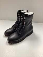 Cargar imagen en el visor de la galería, Bota de cuero con cordones delanteros FW24 1936 (202212-6)
