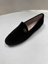 Load image into Gallery viewer, FW24 Venettini Rian7 Velvet Plain V Slip On
