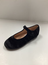 Load image into Gallery viewer, FW26 UNIQ Alessia Lines Pattern Mary Jane Shoe
