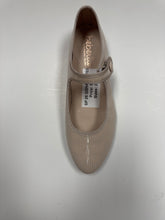 Load image into Gallery viewer, SP26 Beberlis 25044/25005-B Mary Jane Textured Dots Dressy Shoe
