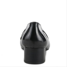 Cargar imagen en el visor de la galería, FW25 SpringStep Ahmeria Black Printed Patent Heel
