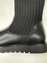 Cargar imagen en el visor de la galería, FW24 Lolit Tall All Black Knitted Boot NX-G11
