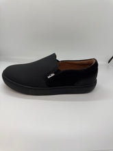 Charger l'image dans la galerie, Baskets à enfiler Venettini Glen SP24 en cuir gomme noir
