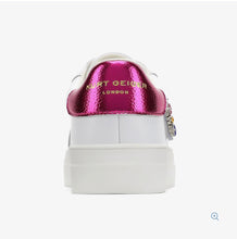 Cargar imagen en el visor de la galería, SP26 Kurt Geiger Mini Lane Love Heart Lace Sneaker (Copy)
