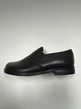 Load image into Gallery viewer, FW25 Beberlis 23699 Boys Elegant Two Tone Slip On Shoe
