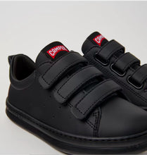 Cargar imagen en el visor de la galería, Zapatillas Camper Runner Triple Velcro
