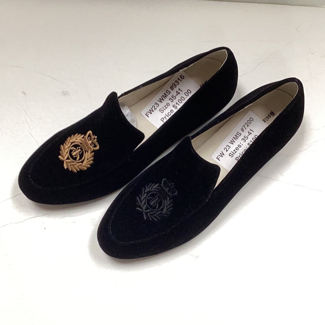 FW24 Boutaccelli Capri Velvet Crest Embroidery Front Slip On