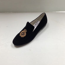 Load image into Gallery viewer, FW24 Boutaccelli Capri Velvet Crest Embroidery Front Slip On
