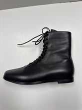 Cargar imagen en el visor de la galería, Bota de cuero con cordones delanteros FW24 1936 (202212-6)
