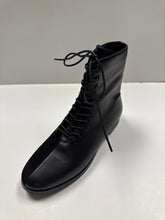 Cargar imagen en el visor de la galería, Bota de cuero con cordones delanteros FW24 1936 (202212-6)
